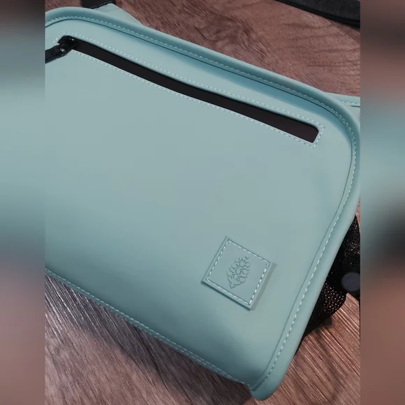 ***SOLD OUT*** FREE PEOPLE All Weather Mini Messenger Bag NWT Seafoam - Picture 10 of 16